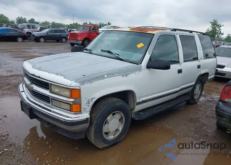 1996 Chevrolet Tahoe K1500 z USA, uszkodzony, nr VIN 1GNEK13R6TJ305489